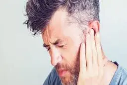 وزوز گوش علامت جدید کرونا درمبتلایان
