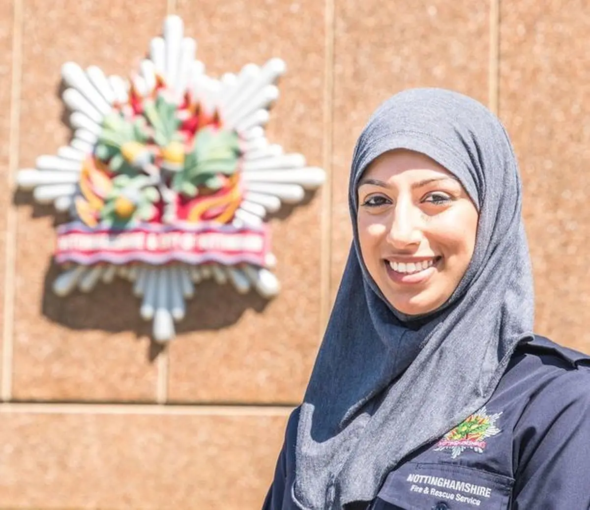 ناتینگهام انگلیس  | اولین آتش نشان زن مسلمان در انگلیس شروع به کار کرد