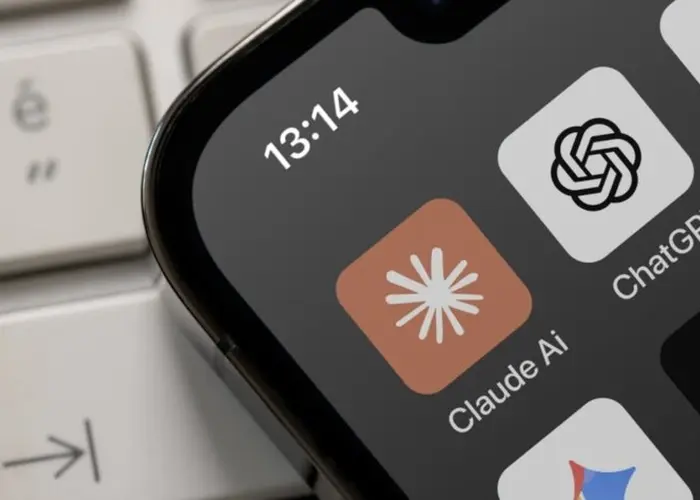 این ۸ مورد را هرگز به هوش مصنوعی نگویید