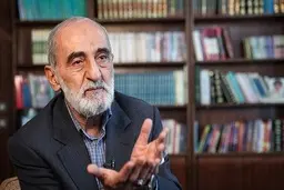 حسین شریعتمداری بار دیگر به ظریف حمله ور شد: در تیم مذاکره‌ کننده، جاسوس داشتید