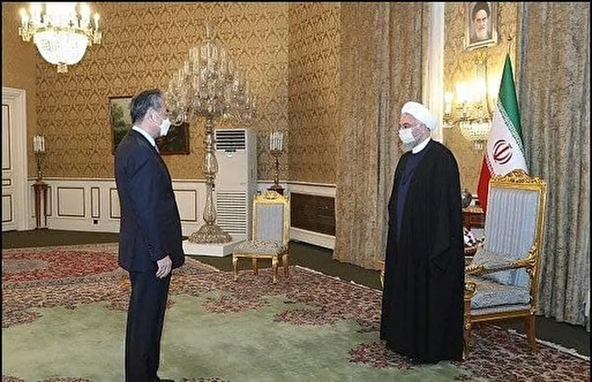 وزیر خارجه چین به روحانی: دولت جدید آمریکا می‌خواهد در سیاست شان تجدید نظر کرده و به برجام برگردد؛ چین هم از این اقدام آنان استقبال می‌کند