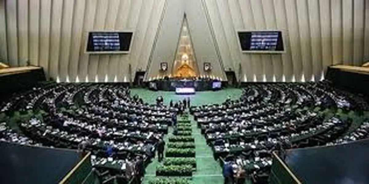 مجلس یازدهم  هیچ راهکاری پیش روی دولت نگذاشته است.
