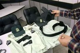 مراقب ماموران قلابی باشید 