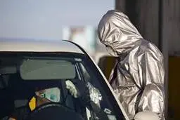 
آماری از ۱۰ روز سفرهای نوروزی: سفر حدود ۴۵۰‌ هزار نفر؛ ۱۱ هزار تست فوری و قرنظینه ۳۲ مسافر ورودی
