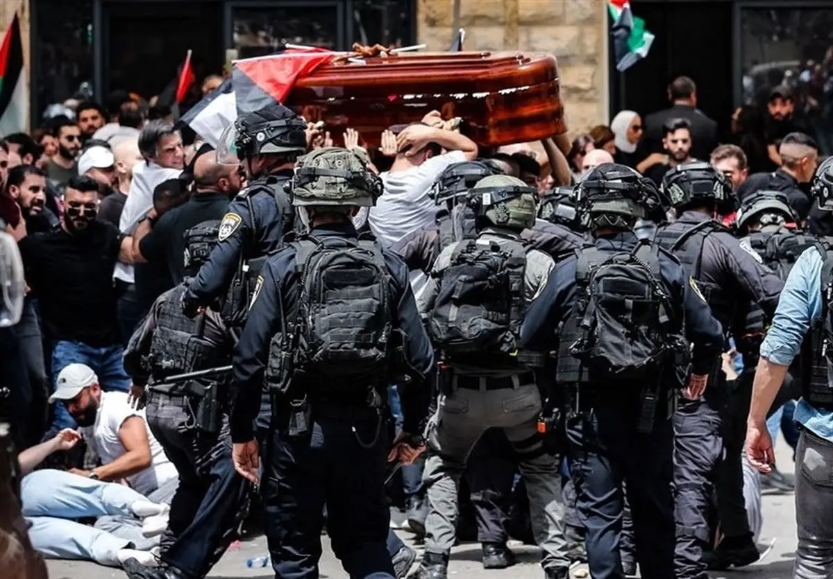 حمله نظامیان اسرائیلی به مراسم تشییع «شیرین ابوعاقله»