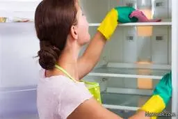 با سه شماره بوی بد یخچال رو از بین ببر! | خوشبو شدن یخچال با محلول جادویی +ویدئو