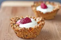 این تارت انقدر خوشمزه است هرکی خورده دستورشو پرسیده! | طرز تهیه تارت گرانولا + ویدئو