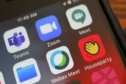 اپلیکیشن‌های ویدیوکنفرانس رکورد زدند
