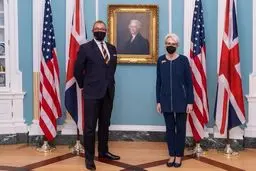 رایزنی معاون وزیر خارجه انگلیس با اعضای کنگره امریکا درباره مذاکرات وین 