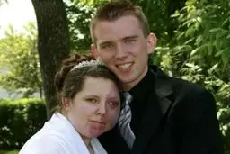 مادر انگلیسی را هیولا صدا می زنند+ عکس