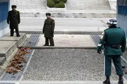 مرز طنزآمیز کره شمالی و جنوبی!