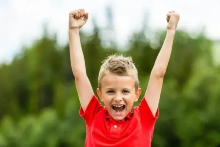 چگونه کودکانی با پشتکار بالا تربیت کنیم؟