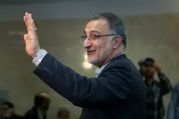 تغییرات اتوبوسی زاکانی، صدای شورای شهر را هم درآورد |  یک عضو شورا: قرار نیست اگر یک شهردار منطقه‌ای تغییر کرد همه ی ارکان شهرداری منطقه عوض شوند