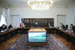 روحانی: بورس نقطه امیدی در شرایط فعلی است