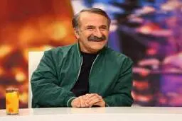 شوخی بامزه مهران رجبی با پسرش 