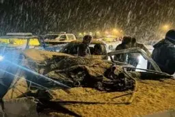 کشته شدن 3 نفر بر اثر ریزش سنگ در جاده چالوس + عکس