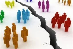 نتیجه نهایی حجم زیاد اطلاعات و اطلاعات غلط و متناقض، بی‌اعتمادی مردم است