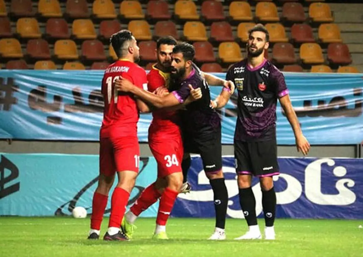 فولاد برای پرسپولیس شر شد!| شکایت باشگاه فولاد از پرسپولیس بخاطر استفاده از بازیکن 4اخطاره!

