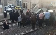 تصادف قطار با خودرو ۶ مصدوم و یک فوتی برجا گذاشت + عکس