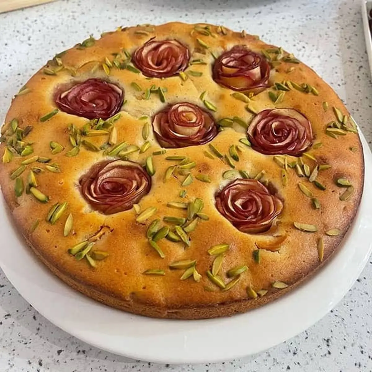  کیک سیب و دارچین به روش قنادی ها درست کن، محشر میشه | طرز تهیه کیک سیب و دارچین