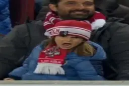 واکنش جالب دختربچه‌ی طرفدار تیم کلن به گل دورتموند+ویدئو