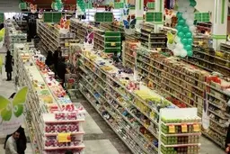  اختلاف چشمگیر دستمزد و قدرت خرید مردم ایران با مردم کشورهای همسایه