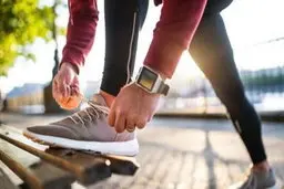 اثربخشی گیاهان دارویی متداول در ایران بر فعالیت‌های ورزشی