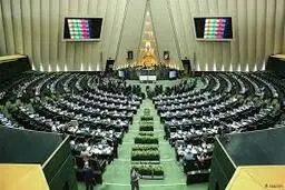 عقب نشینی بهارستانی‌ها با انتقاد سخنگوی شورای نگهبان