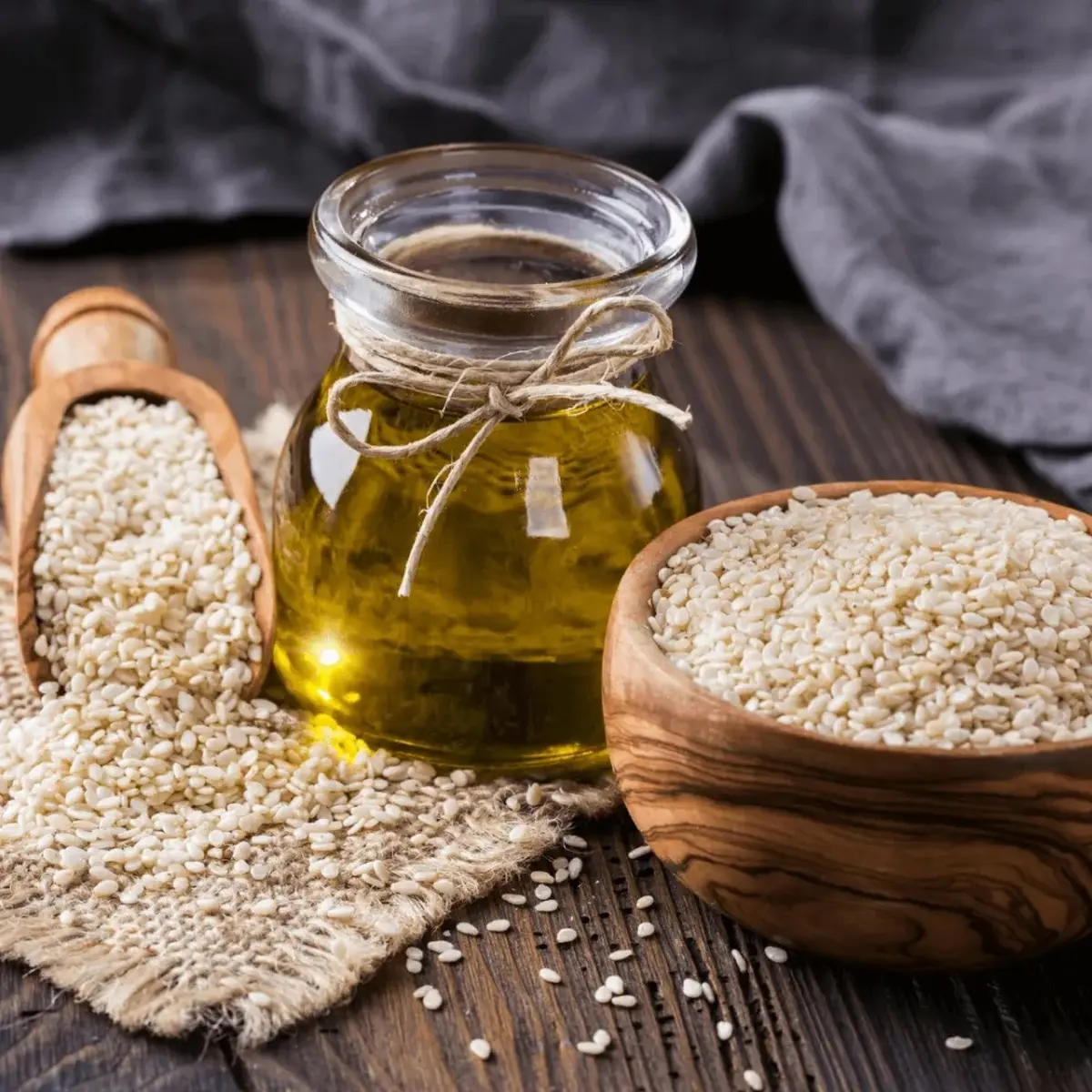 فواید شگفت انگیز دانه کنجد برای پوست و مو
