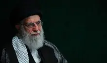 پیکر رهبر شهید انقلاب وارد قم شد | فرود بالگرد حامل پیکر در مسجد جمکران +ویدئو