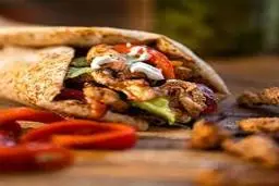 شاورمای مرغ لبنانی؛ خوشمزه و ساده در خانه | طرز تهیه شاورمای مرغ با سس طحینه +ویدئو