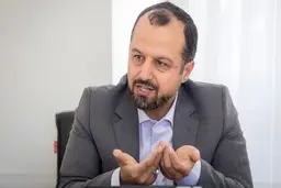 علی شریعتی: استیضاح وزیر اقتصاد کلید خورده است! | توئیت جنجال برانگیز علی شریعتی +تصویر