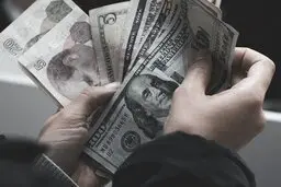 قیمت دلار به روند نزولی خود ادامه میدهد؟