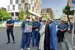 تصویری از تجمع مردم در مقابل خانه محمود احمدی نژاد