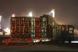 حمله روسیه به تاسیسات راه‌آهن اوکراین برای ممانعت از کمک تسلیحاتی غرب به این کشور+ویدئو 