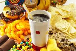 این ۳ خوراکی را نخورید تا سیستم ایمنی بدنتان تقویت شود