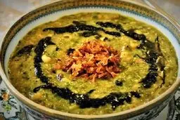 طرز تهیه یک آش خوشمزه و آسان برای فصل پاییز | آموزش آش کلم‌برگ تبریزی به‌صورت مرحله به مرحله