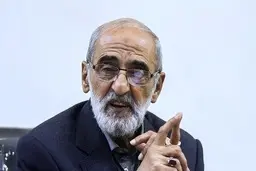 حمله حسین شریعتمداری به روحانی به خاطر انتقادش از قالیباف پس از حضور رئیس مجلس در بیمارستان کرونایی: روحانی جای ایثار و فداکاری را با خودکشی و کم‌عقلی اشتباه گرفته 