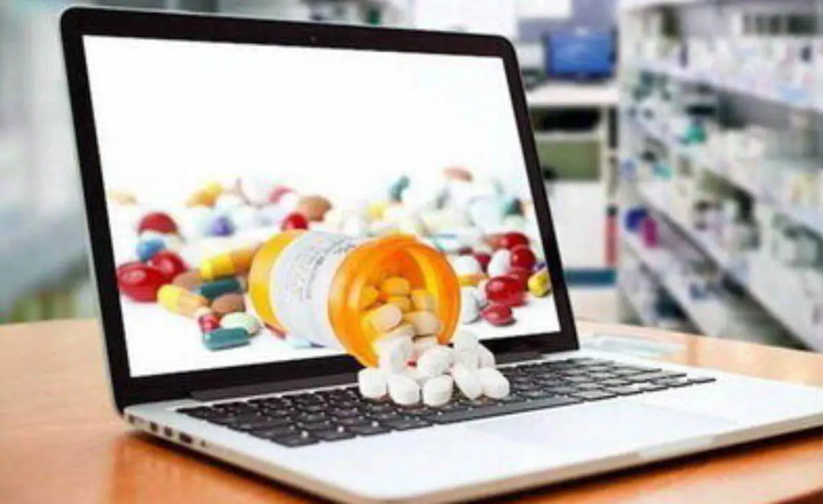 پلتفرمهای تاکسیهای اینترنتی حق تجویز و فروش مسقیم دارو را ندارند