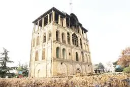 سرنوشت عمارت کلاه فرنگی؛ از انتقاد بی نتیجه قالیباف تا موزه اسلحه