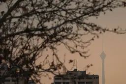 هوای  تهران همچنان آلوده است| مراقب باشید
