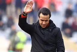 
فوتبال باشگاه های کشور  |  علی کریمی مشاور عالی مالک باشگاه خیبر خرم آباد شد
