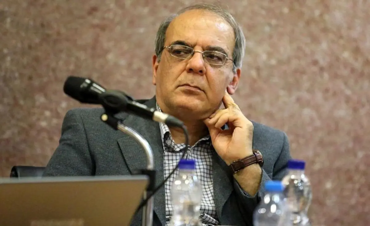 عباس عبدی: دهه هشتادی‌ها با ارزش‌های رسمی نه تنها بیگانه که از آن منزجر هستند
