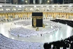 ضدعفونی کردن دست با تسبیح! | ایده درخشان یک استارتاپ بریتانیایی غیر مسلمان +ویدئو