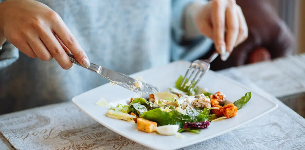 
با  رژیم غذایی فست دنیل آشنا شوید
