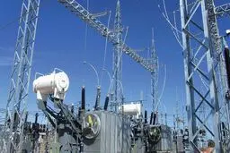 عراق: حداقل تا ۴ سال دیگر به واردات برق ایران نیازمندیم 
