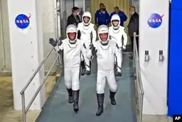 نخستین پرواز فضایی طولانی یک زن سیاه‌پوست 
