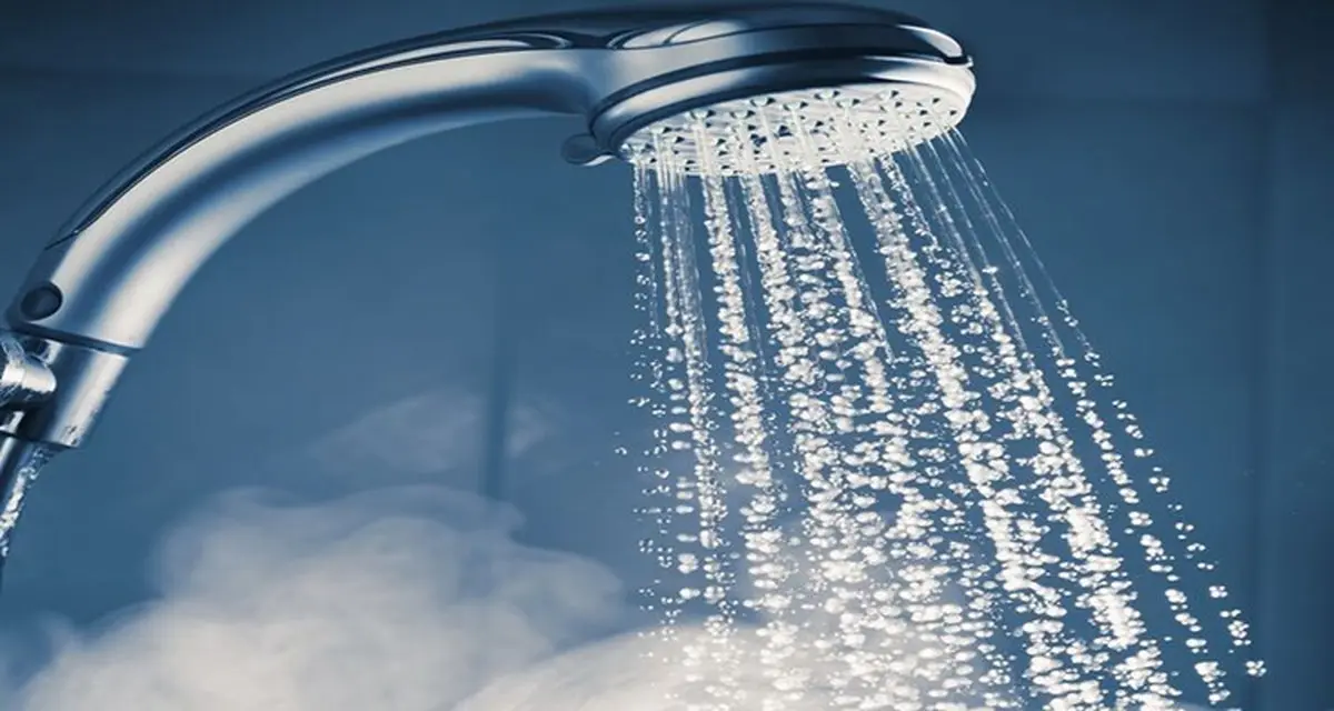 طولانی مدت دوش آب گرم نگیرید! | چرا هرگز نباید دوش آب گرم طولانی گرفت؟