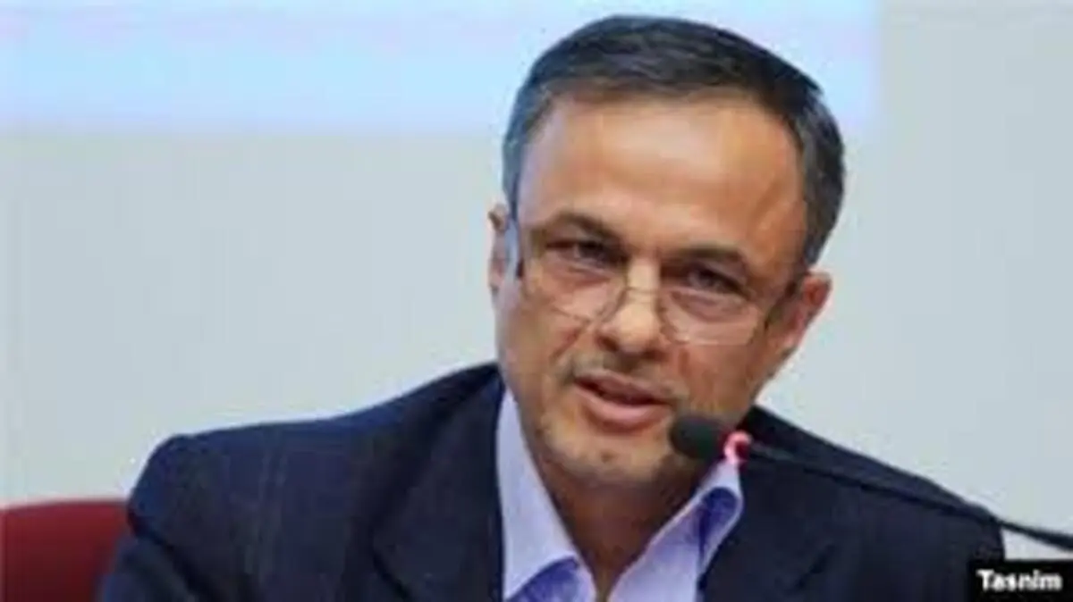 
وزیر صنعت با انحصار و قیمت‌گذاری دستوری خودرو مخالفت کرد