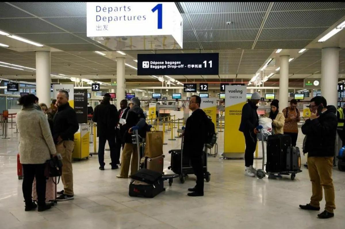 فرودگاه اورلی پاریس به دلایل نامعلوم تعطیل شد 